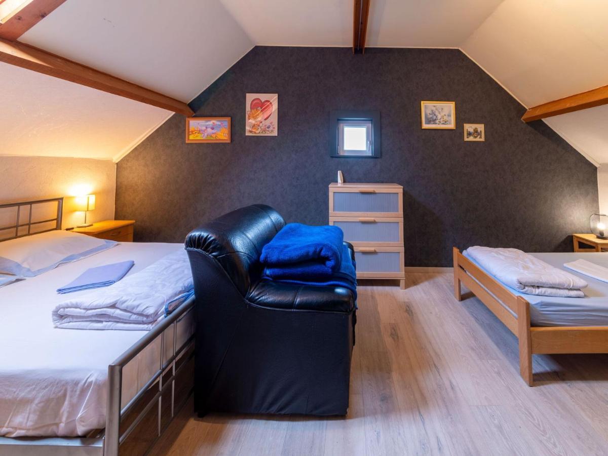 Pretty Holiday Home Near Durbuy And La Roche Erezee Exterior photo