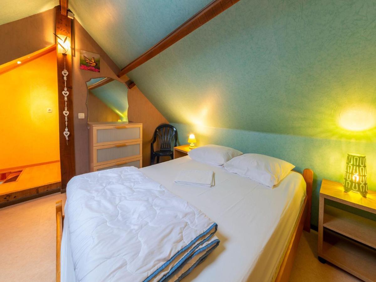 Pretty Holiday Home Near Durbuy And La Roche Erezee Exterior photo