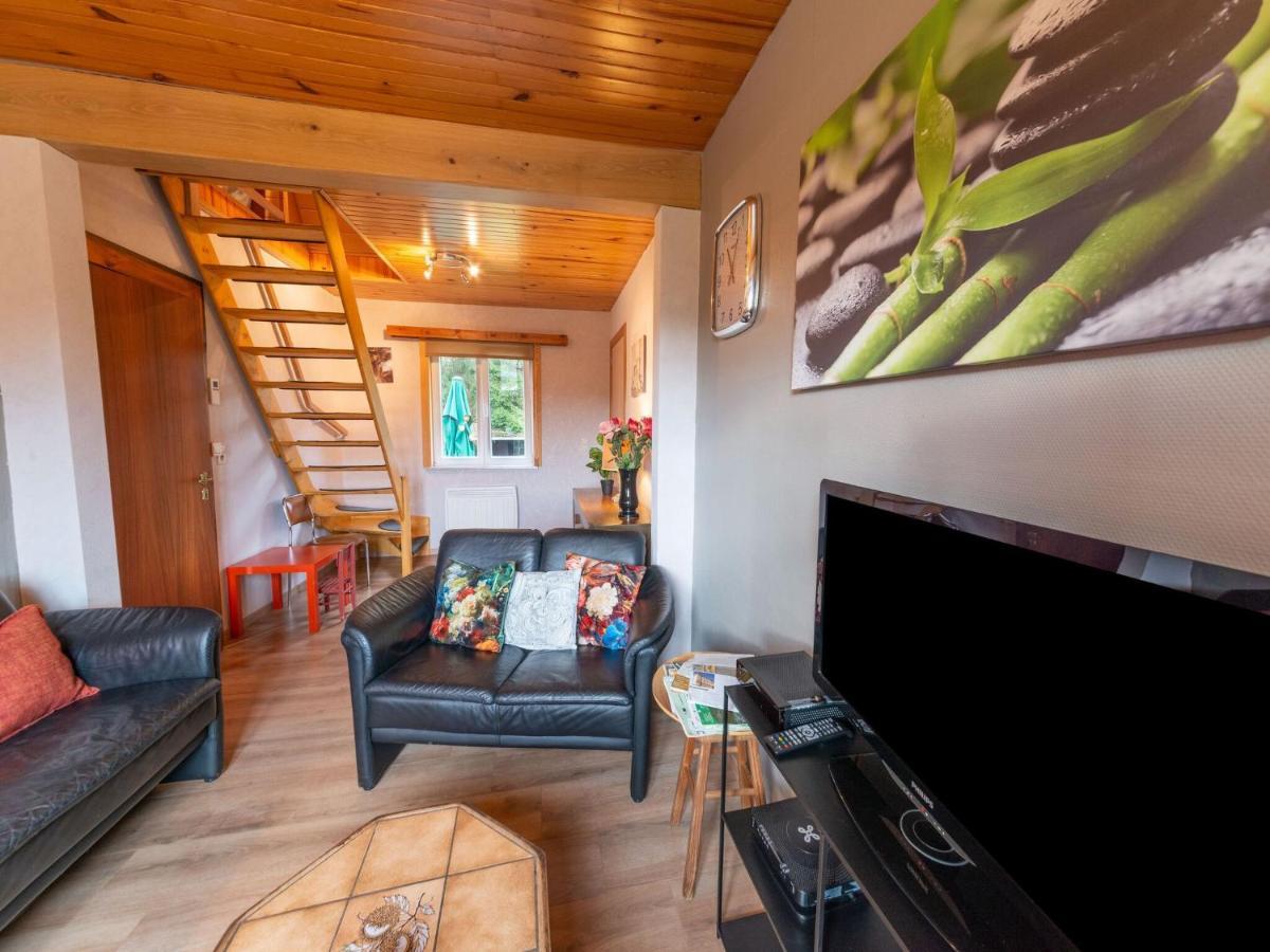 Pretty Holiday Home Near Durbuy And La Roche Erezee Exterior photo